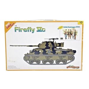 1:35 Scale Cyber-Hobby Dragon 9110 Firefly Vc Sherman Super Value Pack w/ Troops